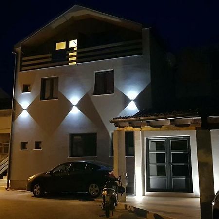 Elizabeta Deluxe Rooms Biograd Na Moru Bagian luar foto
