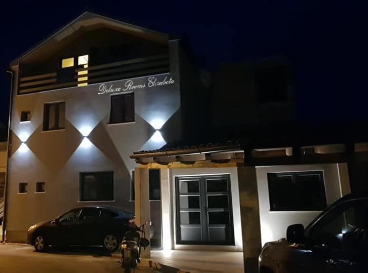 Elizabeta Deluxe Rooms Biograd Na Moru Bagian luar foto