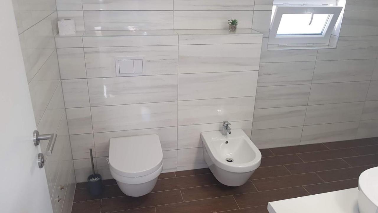 Elizabeta Deluxe Rooms Biograd Na Moru Bagian luar foto