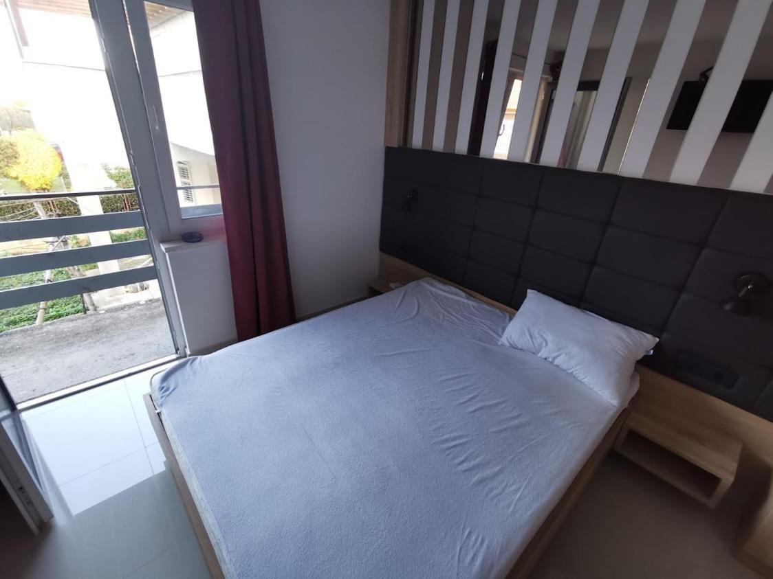 Elizabeta Deluxe Rooms Biograd Na Moru Bagian luar foto