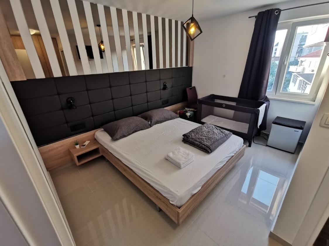 Elizabeta Deluxe Rooms Biograd Na Moru Bagian luar foto