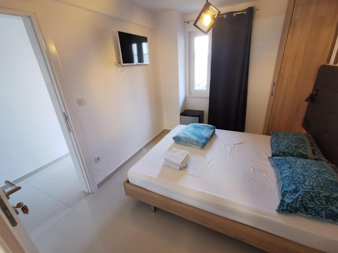 Elizabeta Deluxe Rooms Biograd Na Moru Bagian luar foto