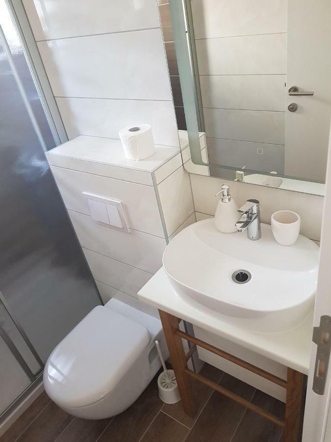 Elizabeta Deluxe Rooms Biograd Na Moru Bagian luar foto