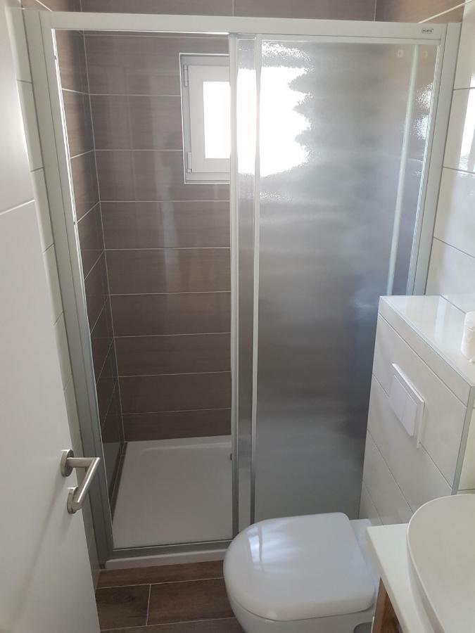 Elizabeta Deluxe Rooms Biograd Na Moru Bagian luar foto