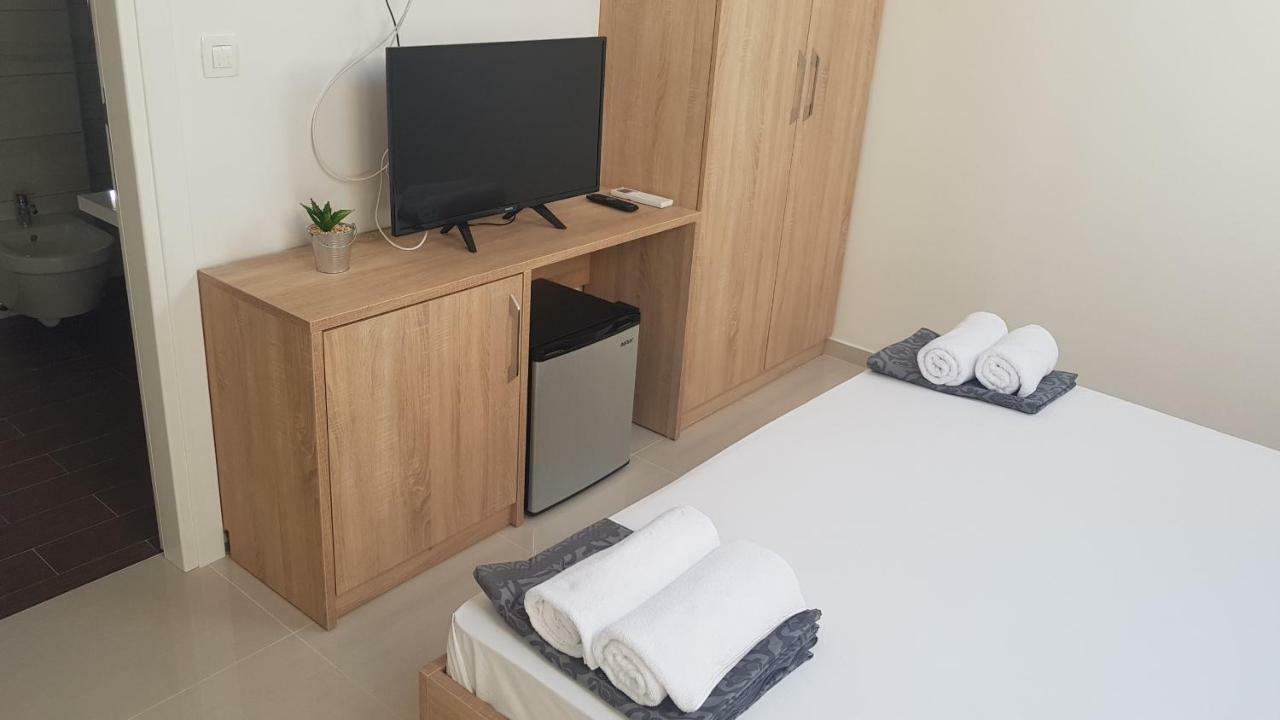 Elizabeta Deluxe Rooms Biograd Na Moru Bagian luar foto